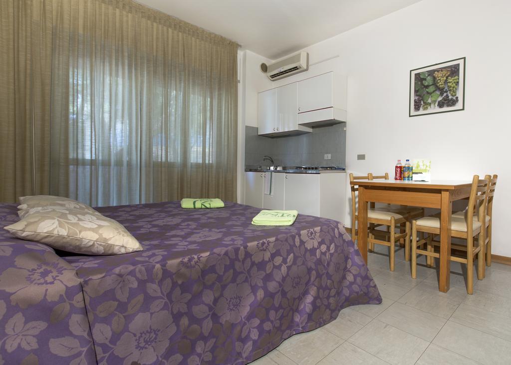 Aparthotel Carinzia Λινιάνο Σαμπιαντόρο Εξωτερικό φωτογραφία